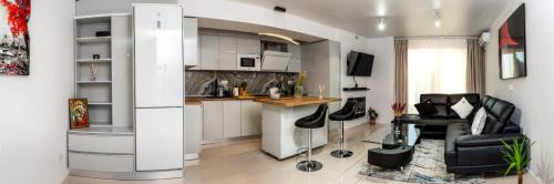 Bucharest Apartment | New Metropolitan Viilor