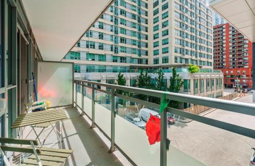 Yonge-Eglinton Apartment | New Modern 2 Bedroom 2 Bath Apartment with Balcony
