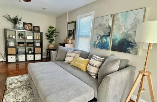 West Falls Church Apartment | New, Modern, 3 bed/3 bath Aptn