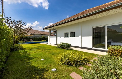 Hua Hin Villa | New Modern 3 Bedroom Pool Villa (MS24)