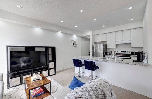 Ajax House | New Modern 3bed Home | Thermëa Spa | Casino |Beach