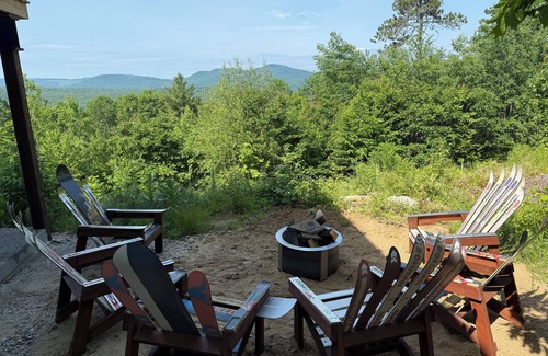 Bryant Pond Cabin | New & Modern 4-bedroom cabin with AC in Woodstock