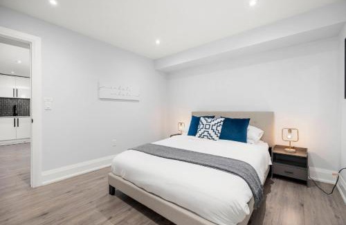 Dorset Park House | New Modern Custom Build Pool, Games, Parking & WIFI
