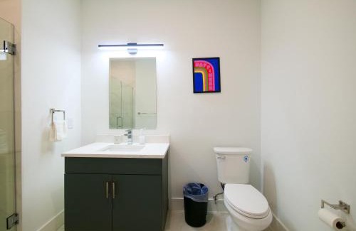 Constable Hook Apartment | New Modern Serenity- 2BR Retreat near New York City