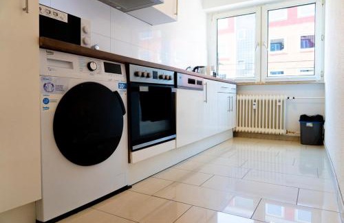 Sudostviertel Apartment | NEW! Modernes 2 Zimmer Apartment, Zentral, 6Pers