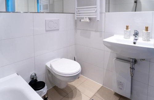 Sudostviertel Apartment | NEW! Modernes 2 Zimmer Apartment, Zentral, 6Pers