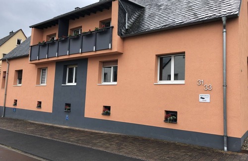 Bernkastel-Kues Apartment | New, modernly designed vacation apartment in the Kues district, near the swimming pool