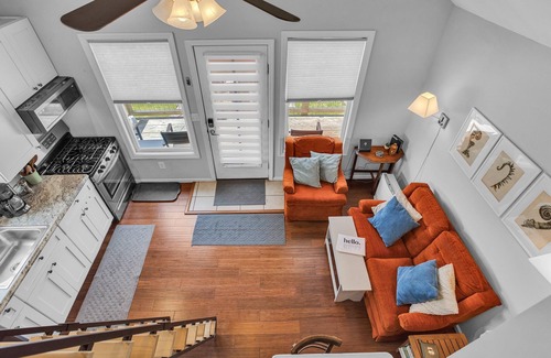 Thomas Cabin | NEW! Mountain Koru Near Trails & Town