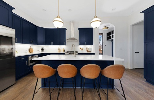 Hadley - Washington House | New Nash home: Games, Glam room, 3 Mi to Broadway