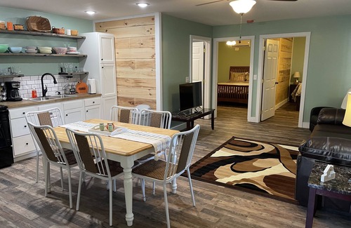 Jamestown Apartment | New Near Jamestown Dock - A