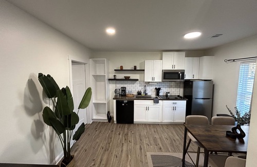 Lawrenceville House | New Nice and Comfy Like Home !