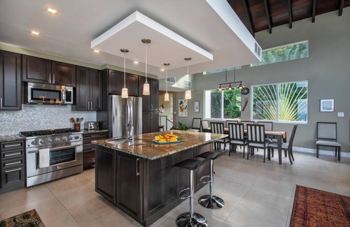Estate Peterborg Villa | NEW OCEAN VIEW HOME! OCT SPECIAL 19th to 24th 50% Discount