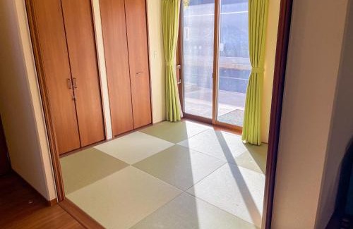 Shimo-yoshida Villa | New open 新築の上質な宿【FTHIvory】