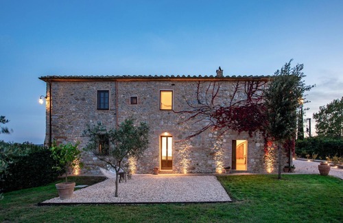 Monteroni d'Arbia Villa | NEW OPENING Exclusive Villa near Siena with Spa, Gym and Pool
