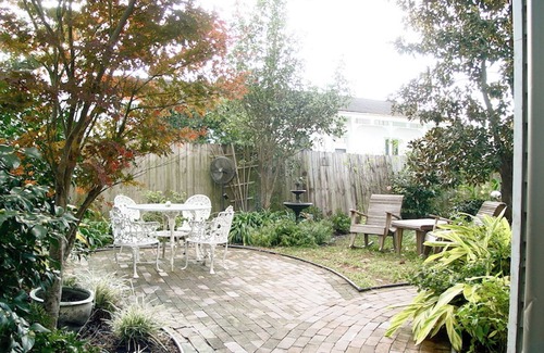 Faubourg Delassize Apartment | New Orleans Living at its Best!n