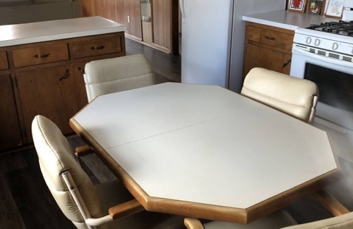 Freetown - Port Rico Apartment | New Orleans Style upstairs apartment