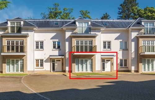 St. Andrews Apartment | New Park Place Apartments (No 15)