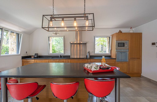 Sarzeau House | NEW Peaceful Haven : big villa, private heated pool and beach just steps away