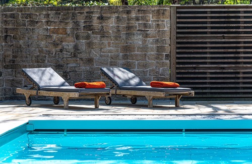Sarzeau House | NEW Peaceful Haven : big villa, private heated pool and beach just steps away