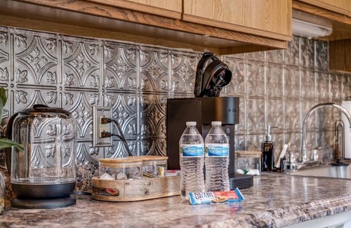 Ypsilanti Apartment | NEW! Pet-Friendly Furnished Apt Near EMU Free Parking