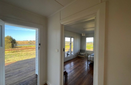 Little Swanport House | *New* Pip's Place at Lisdillon Vineyard