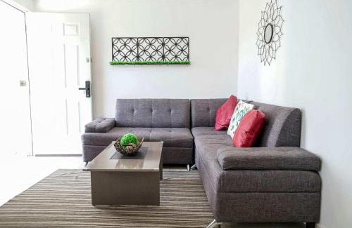Leon Apartment | NEW Poliforum 2BR Modern Apartment