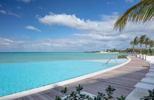 Nassau Resort | NEW Premier Suite on Cable Beach - Huge Private Balcony- Incredible Ocean Views!