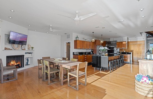 Wilbur-By-The-Sea House | NEW Private Million Dollar Riverfront Retreat