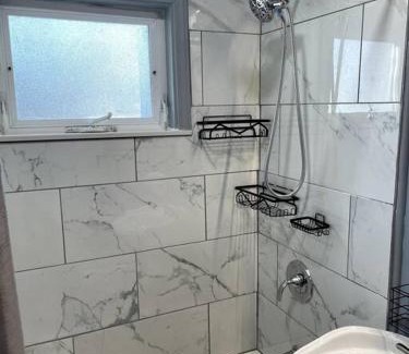 East Hartford House | New Quaint & Convenient Hideaway Great Location