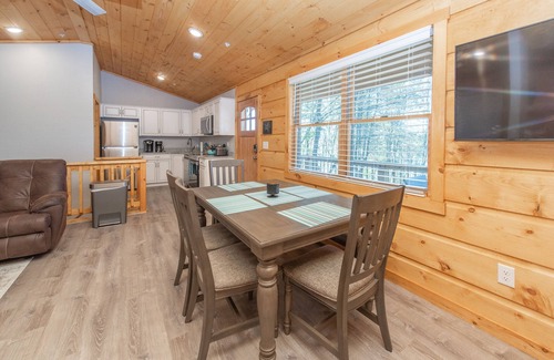 McHenry Cabin | New! Quittin Time: Lake Area, A/C, Fireplace, Fire Pit!