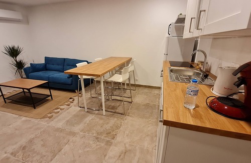 Vedene House | New rental in the heart of the village near Avignon