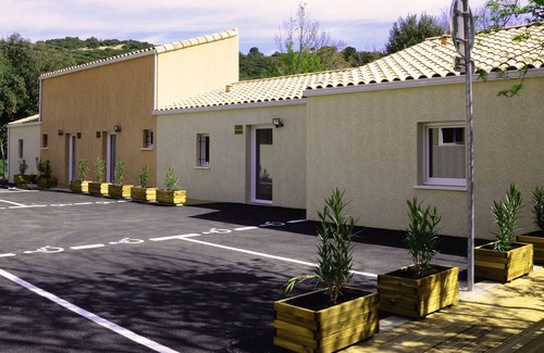 Bedarieux (ornac) Apartment | New residence, The Manaka, The Rose of the Sands, calm and rest