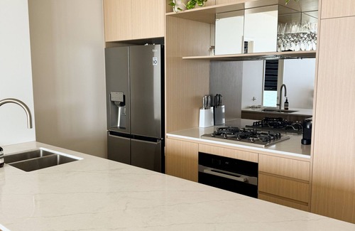 Palm Beach Apartment | New Resort Style Ocean Front Apartment Palm Beach