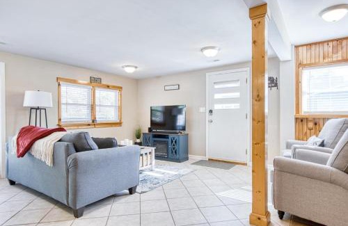 Belspring House | New River 3BR - Fishing, Hot Tub and VT Game Weekends