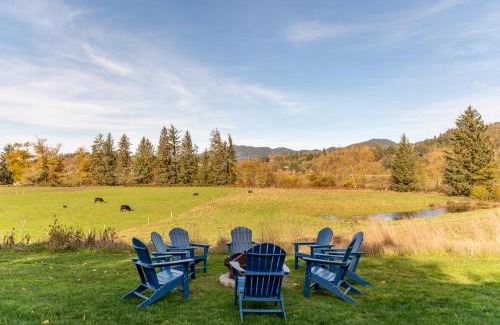 Tillamook Villa | New Riverfront Luxury with acreage and great views