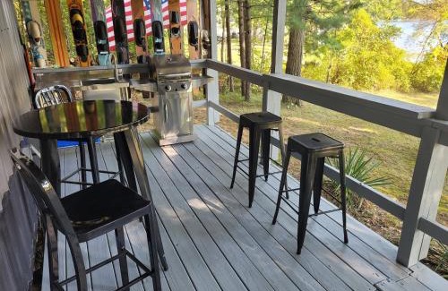 Greenville House | New! Robin's Nest - Cute Lakefront Tiny House!