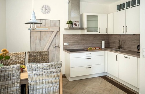 Strenglin Apartment | NEW Sea and Moo vacation apartment
