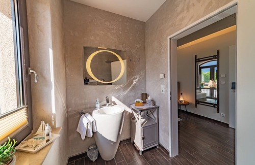 Bitterfeld Hotel | NEW: Seensucht’s Resort - Hafenkoje