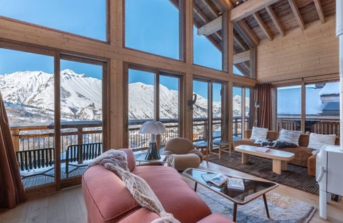 Saint-Martin-de-Belleville Ski Chalet | New Ski-In Chalet with Sauna, 5 Bedrooms, Sleeps 12