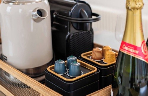 Covent Garden Apartment | New/Spacious 3 Bedr Penthouse w/Terrace Covent Gdn