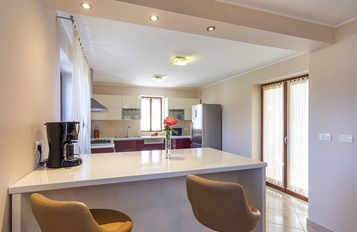 Zabrezani Apartment | NEW! Spacious and luxurious apartment with private 50m2 pool!