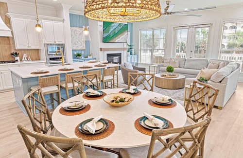 Crystal Beach House | NEW/Steps to the Beach/Hot Tub/Pool/Fully Loaded