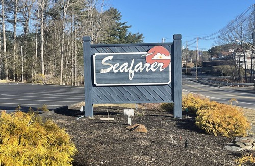 Cape Neddick Apartment | New! Studio A. Full kitchen. Walk to beach/town! Indoor/outdoor Pool; Sleeps 2
