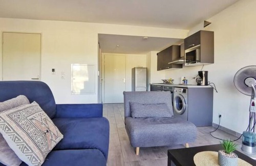 Grand Sud Apartment | New studio with garden, in residence with swimming pool
