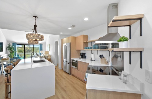 Saint Simons Island Condo | NEW! Stunning Remodeled Condo with Marsh Views