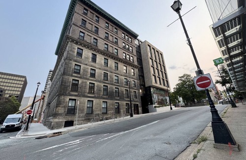 Downtown Halifax Apartment | *NEW Stunning 2B/1B Downtown Halifax