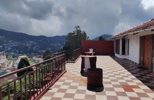 Pudumund House | New Summit villa