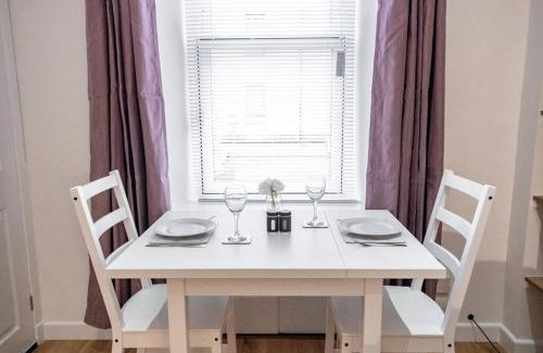 Broughty Ferry Apartment | ☆ New Superhost Listing- Broughty Ferry Studio ☆