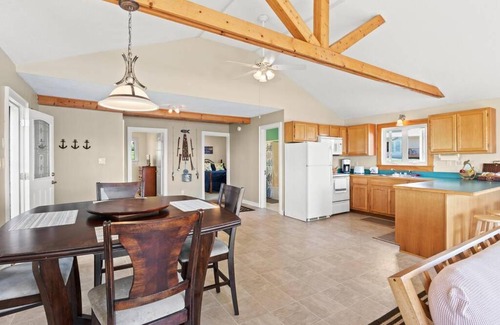 North Bay House | NEW! Sweeping Views with our Lakefront Cottage!