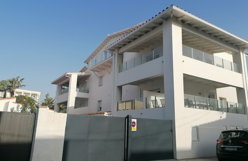 Santa Margarida Apartment | New T3 "sea" apartment with terrace